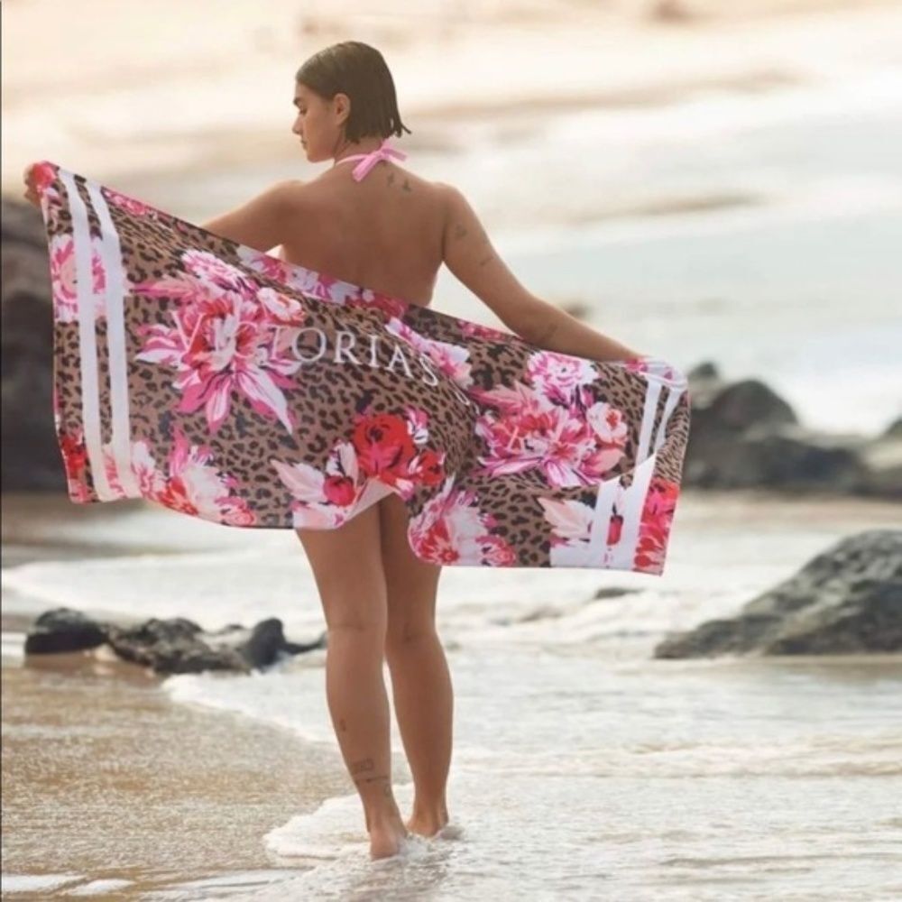 Victoria’s Secret Floral Towel